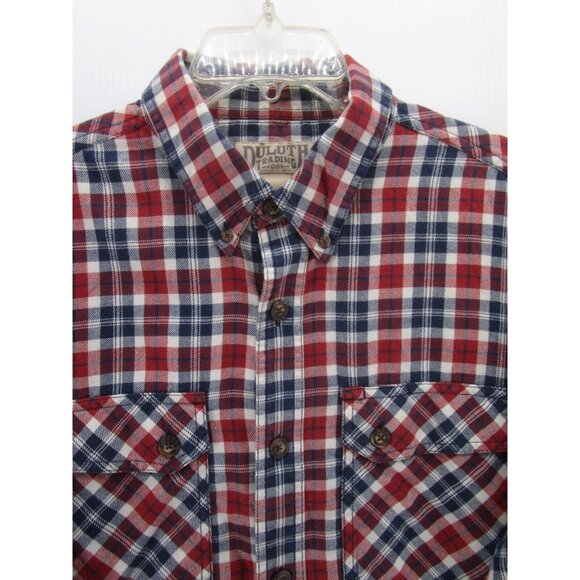 Duluth Shirt Large Red Flannel Button Up Shirt Plaid Work Flap Pockets - Picture 2 of 9